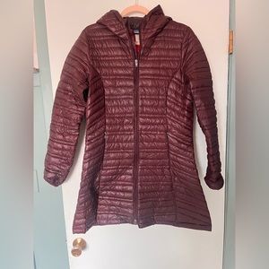 Patagonia long maroon down puffy jacket